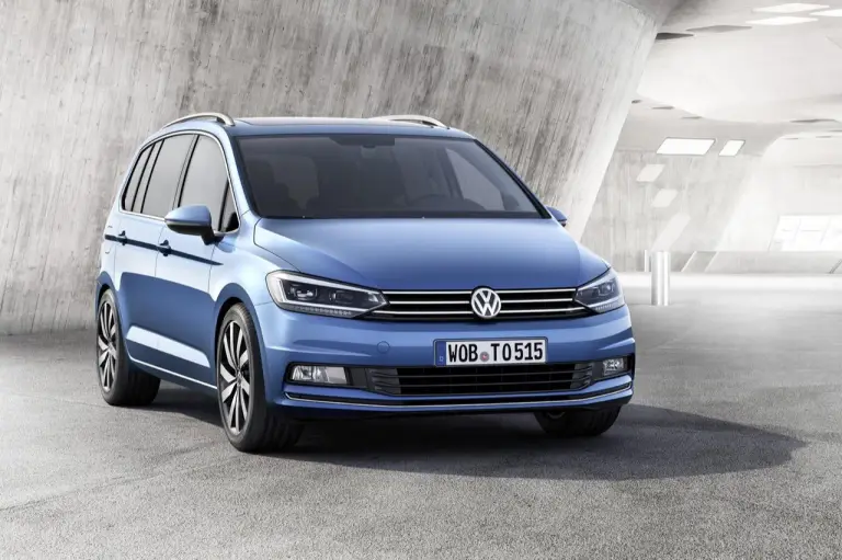 Volkswagen Touran MY 2015 - 8