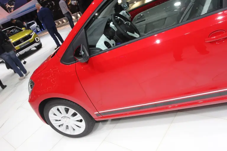 Volkswagen Up! Beats - Salone di Ginevra 2016 - 9