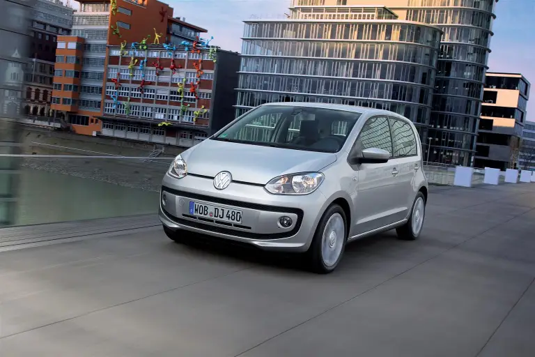 Volkswagen Up! cinque porte nuove immagini - 5