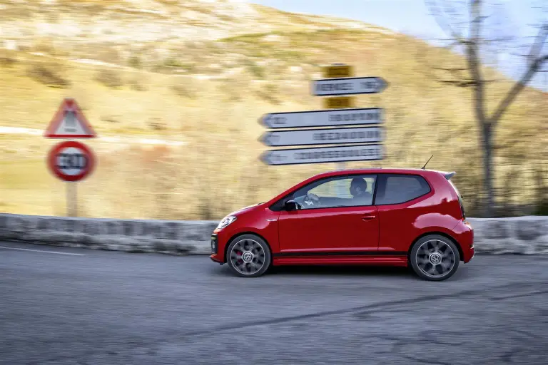Volkswagen Up GTI 2018 - 22