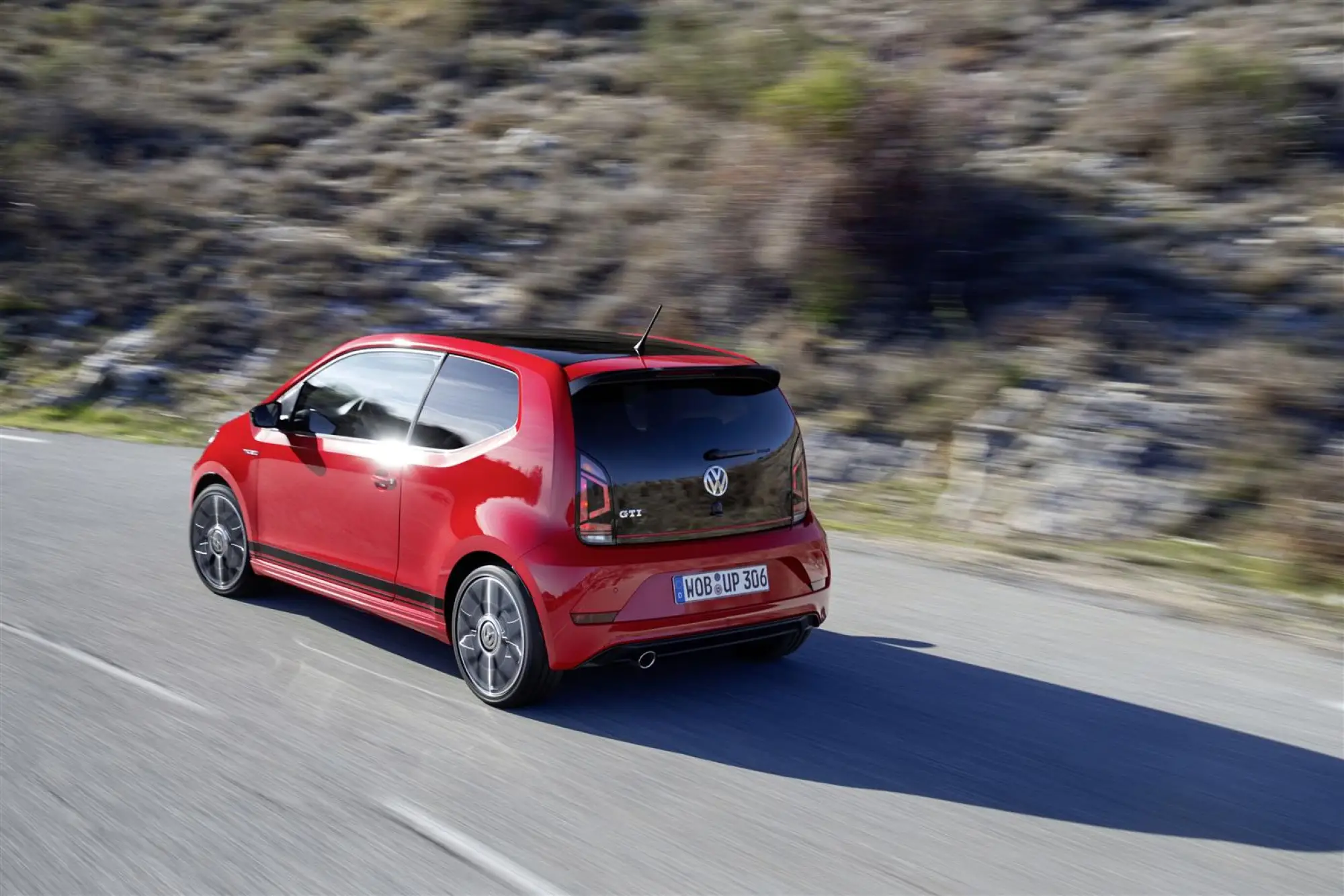 Volkswagen Up GTI 2018 - 23