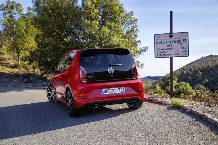 Volkswagen Up GTI 2018 - 24