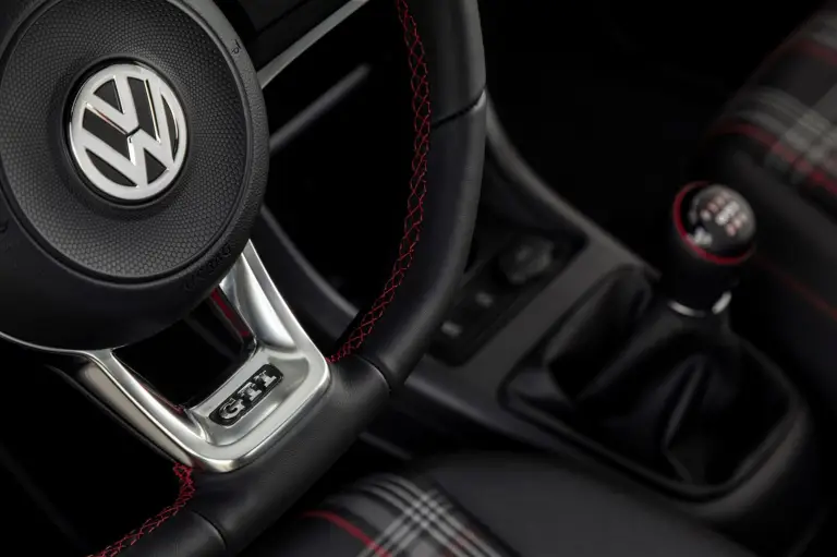 Volkswagen Up GTI 2018 - 32