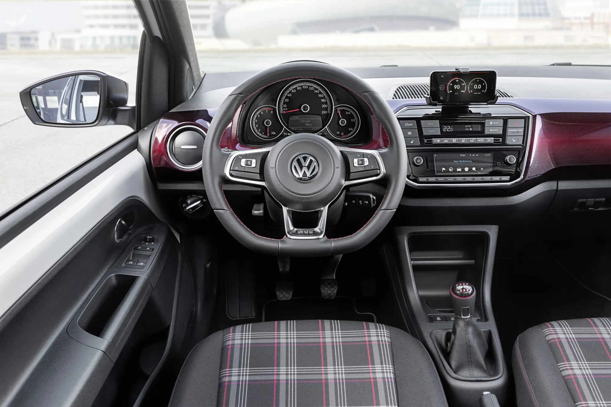 Volkswagen Up GTI - 1