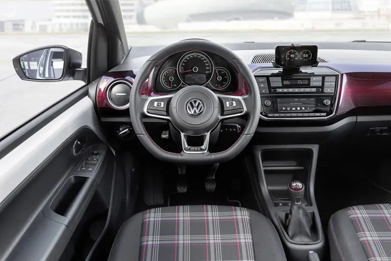Volkswagen Up GTI - 1