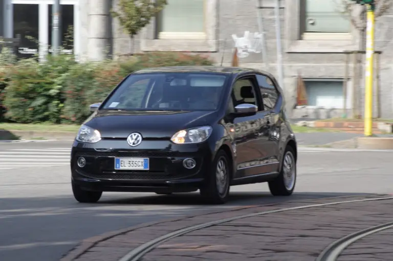 Volkswagen Up! - Prova su strada 2012 - 32