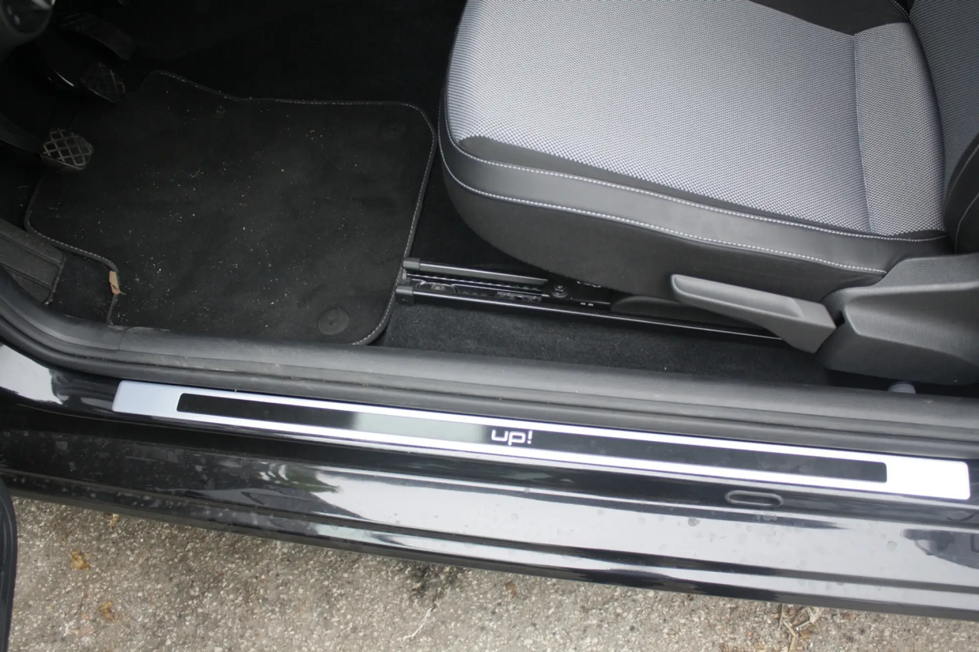 Volkswagen Up! - Prova su strada 2012 - 44