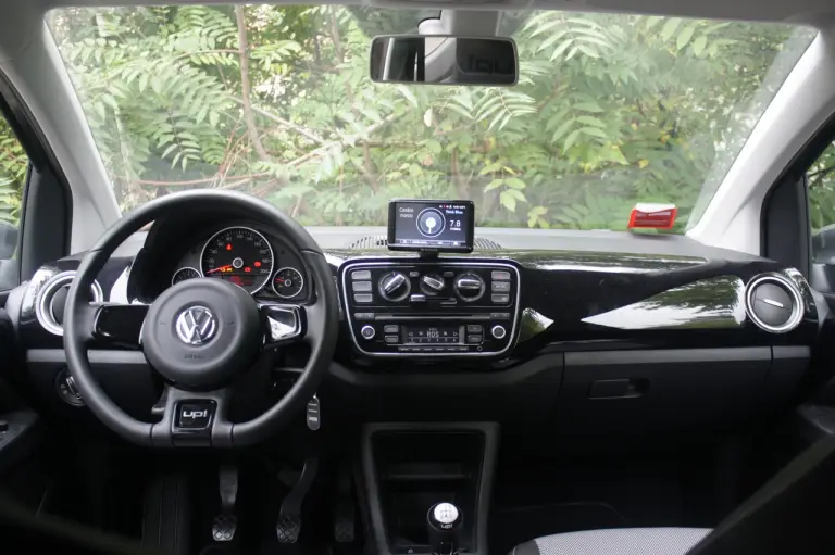 Volkswagen Up! - Prova su strada 2012 - 50