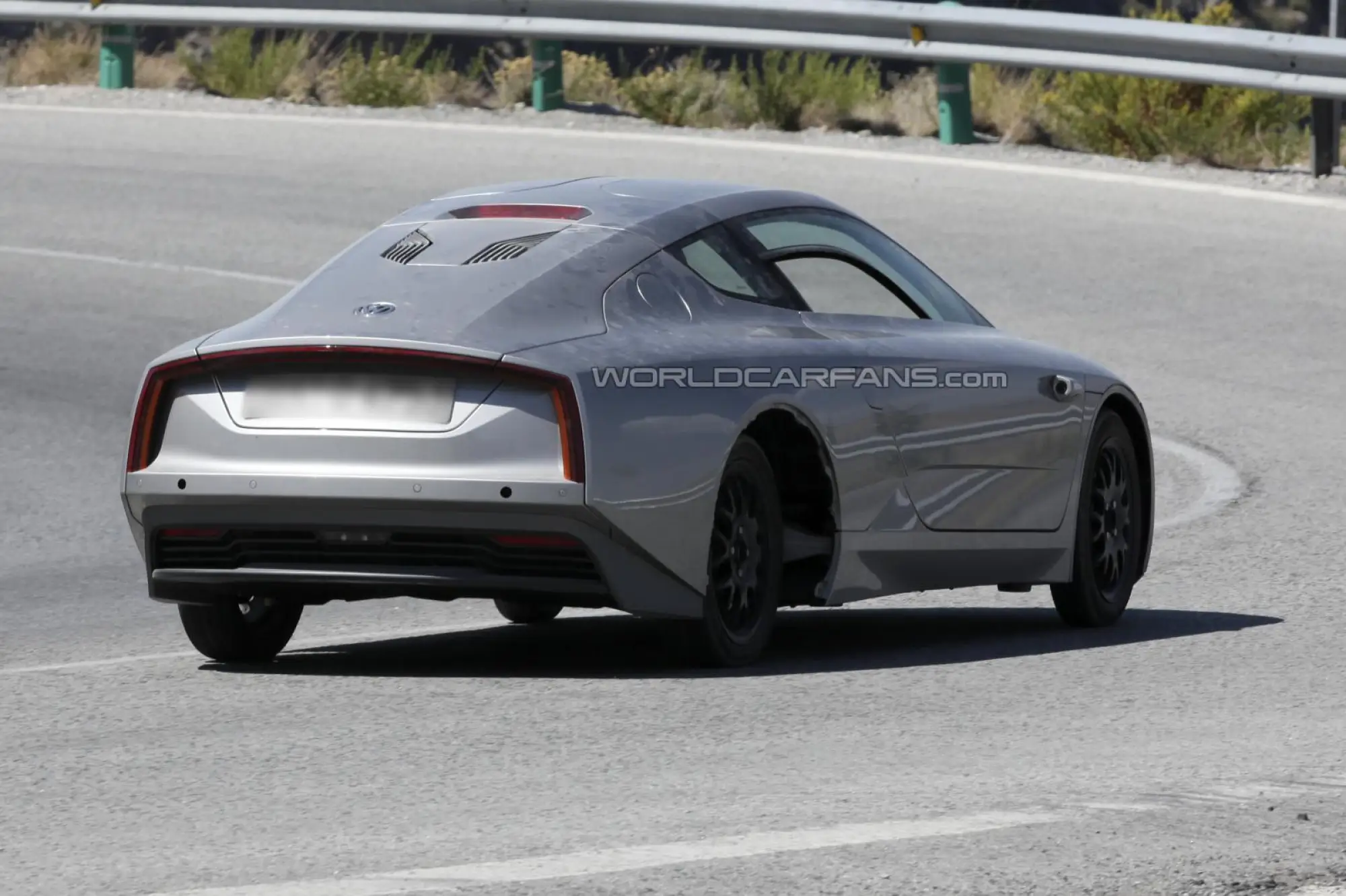 Volkswagen XL1 - Foto spia 10-09-2012 - 2