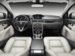 Volvo Model year 2012 - 10