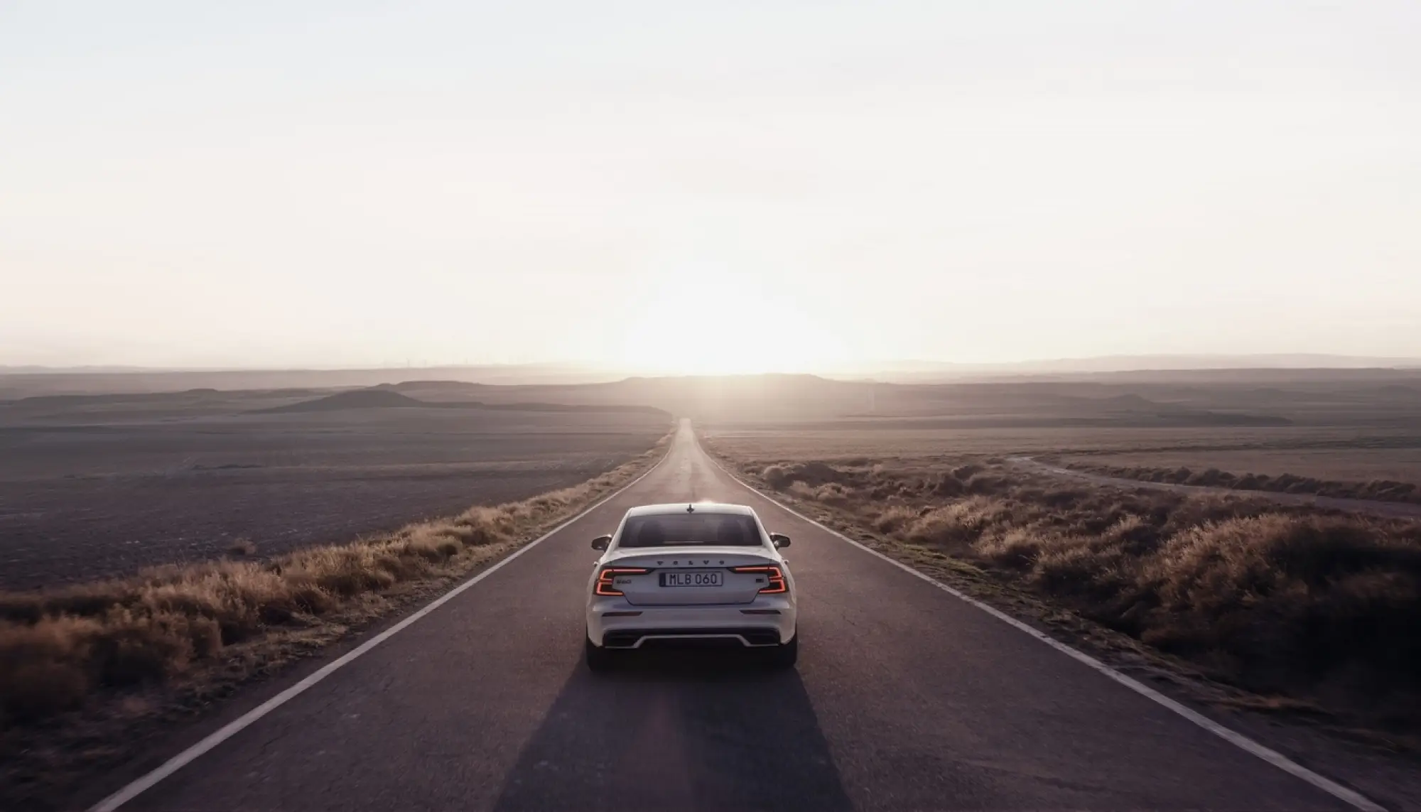 Volvo S60 Black Edition - Foto - 11
