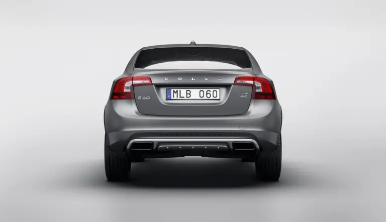 Volvo S60 Cross Country - 8