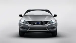 Volvo S60 Cross Country - 6