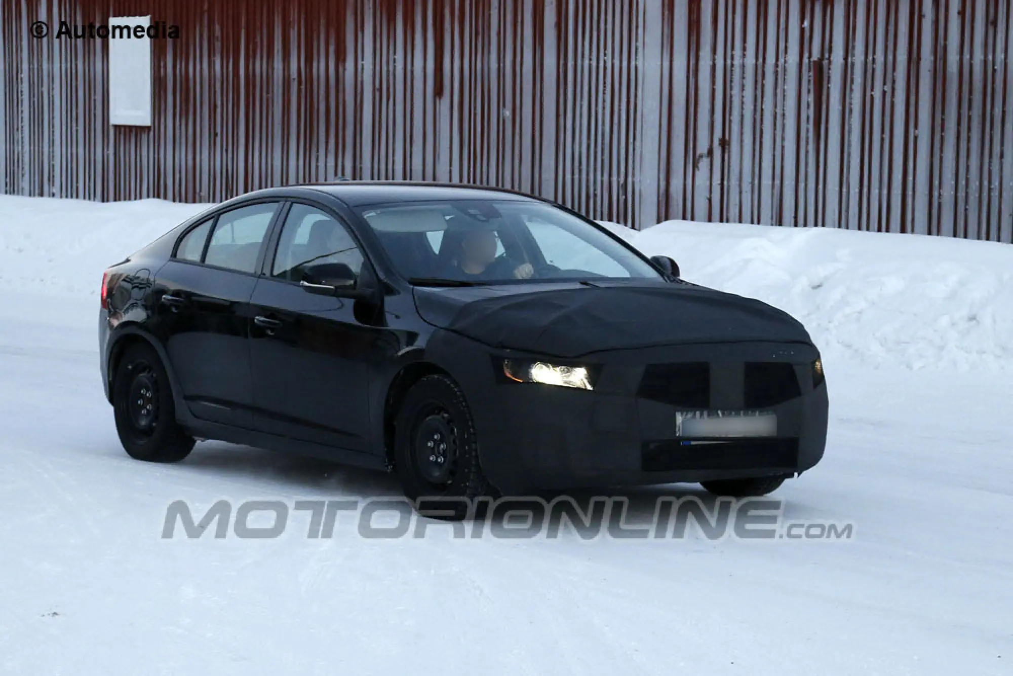 Volvo S60 facelift - Foto spia 24-01-2013 - 2