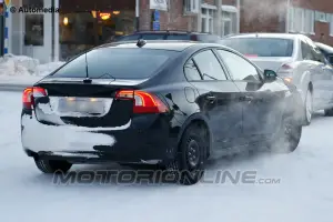 Volvo S60 facelift - Foto spia 24-01-2013