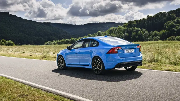 Volvo S60 Polestar 2017 - 17