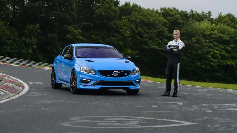 Volvo S60 Polestar 2017 - 4