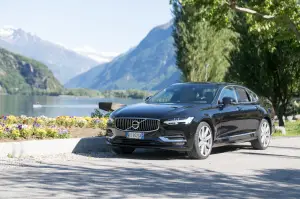 VOLVO S90 D5 AWD Geartronic Inscription - 2017