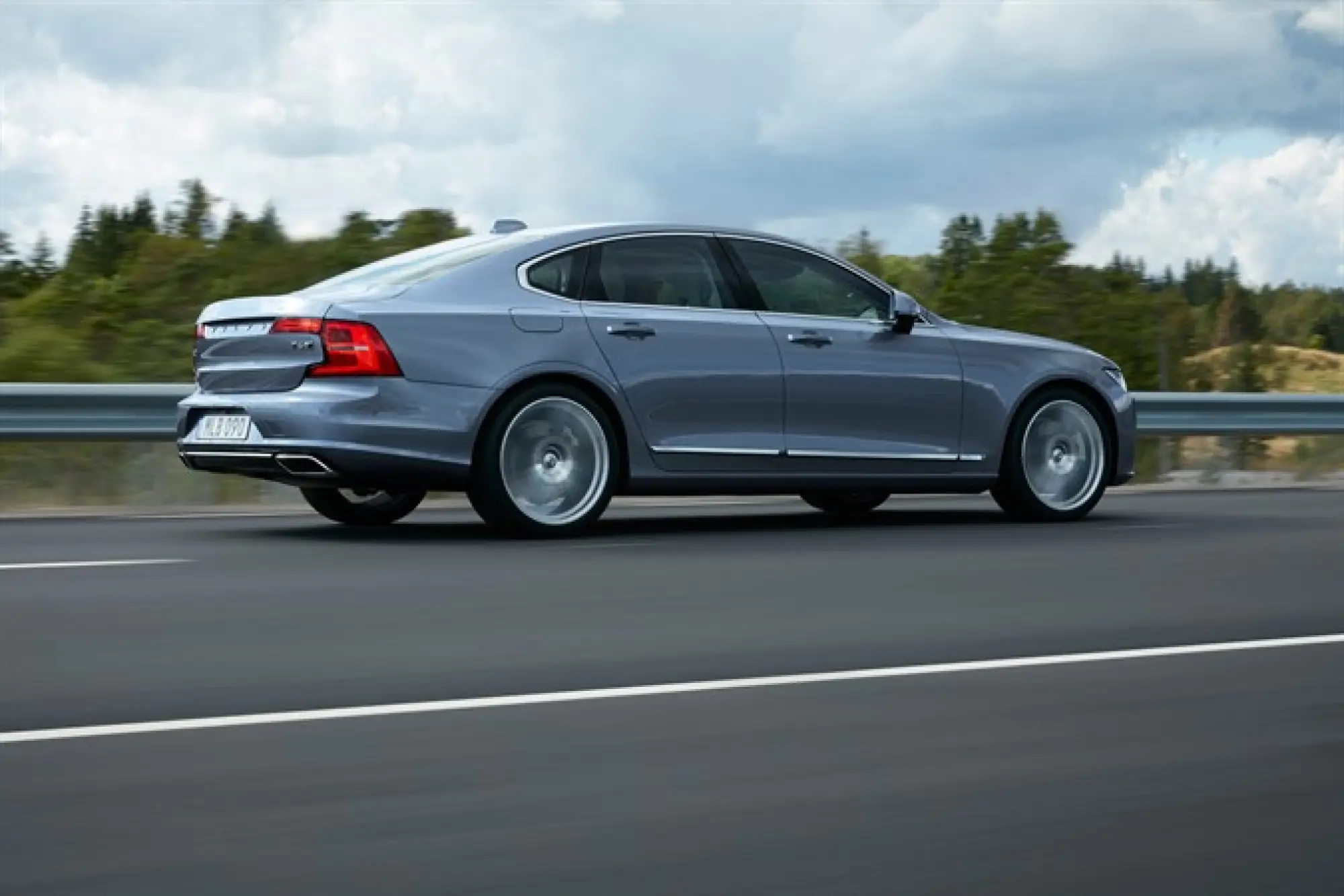 Volvo S90 - interni ed esterni - 4