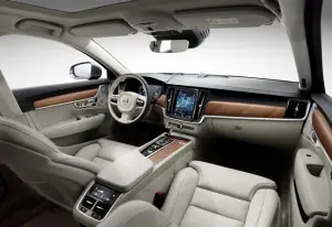 Volvo S90 - interni ed esterni