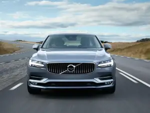 Volvo S90 - interni ed esterni