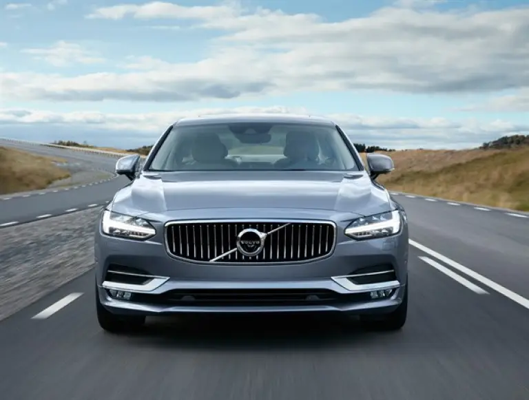 Volvo S90 - interni ed esterni - 13