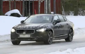 Volvo S90, V90 e V90 Cross Country 2020 - Foto spia 10-12-2019 - 2