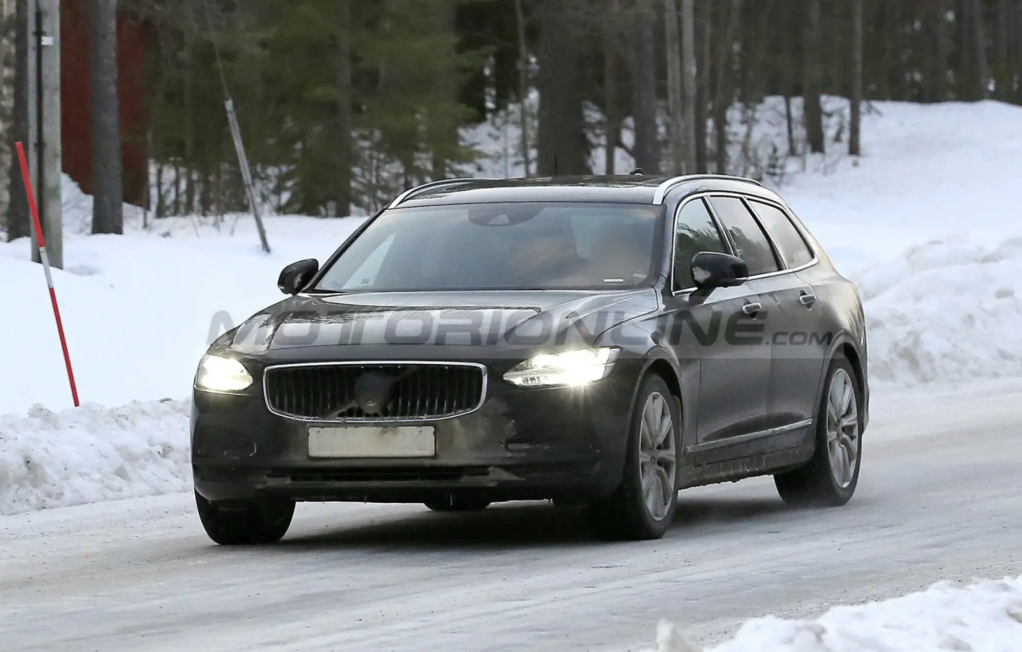 Volvo S90, V90 e V90 Cross Country 2020 - Foto spia 10-12-2019 - 15