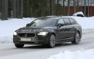 Volvo S90, V90 e V90 Cross Country 2020 - Foto spia 10-12-2019 - 16