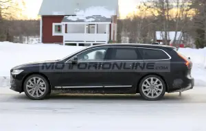 Volvo S90, V90 e V90 Cross Country 2020 - Foto spia 10-12-2019 - 20