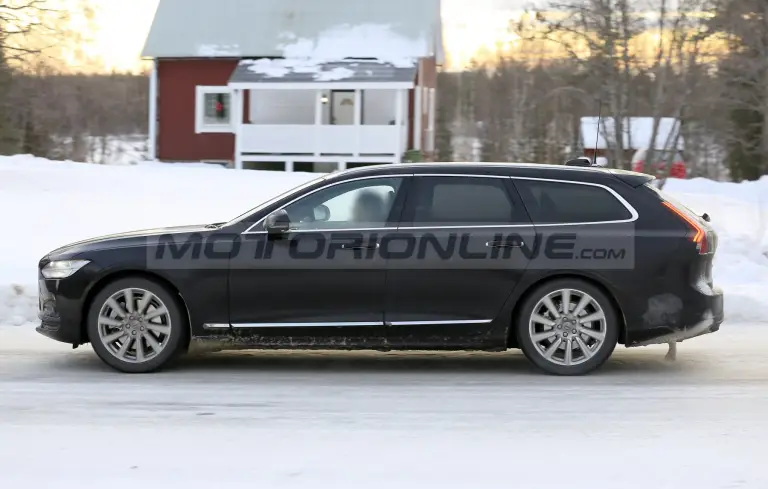 Volvo S90, V90 e V90 Cross Country 2020 - Foto spia 10-12-2019 - 20