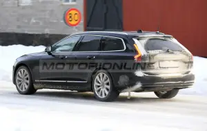 Volvo S90, V90 e V90 Cross Country 2020 - Foto spia 10-12-2019 - 22