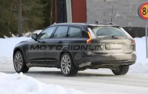 Volvo S90, V90 e V90 Cross Country 2020 - Foto spia 10-12-2019 - 36