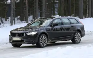 Volvo S90, V90 e V90 Cross Country 2020 - Foto spia 10-12-2019 - 30