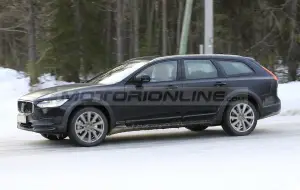 Volvo S90, V90 e V90 Cross Country 2020 - Foto spia 10-12-2019 - 32