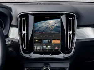 Volvo sistema di infotainment - Foto