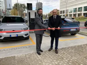 Volvo stazione Ultrafast Porta Nuova - Milano