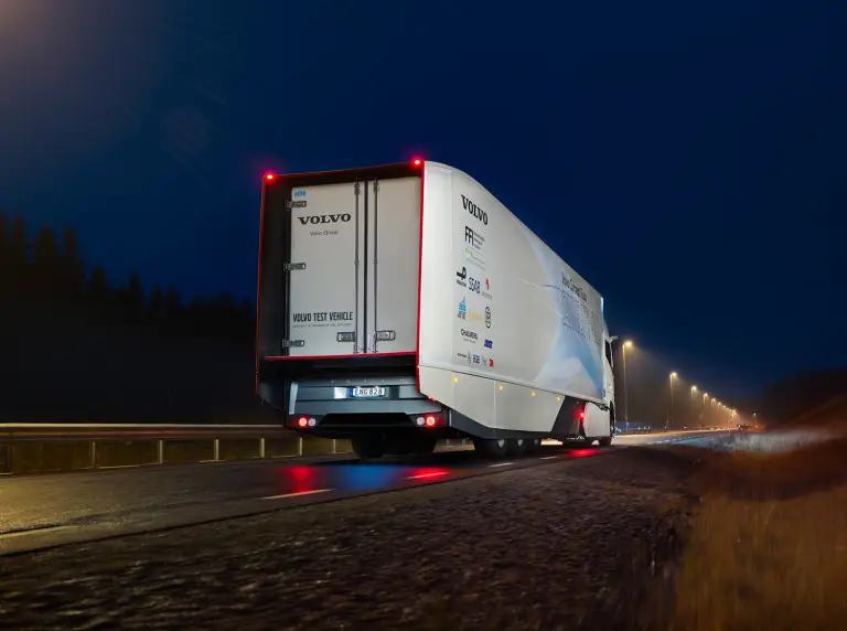 Volvo Truck Concept Hybrid - 1
