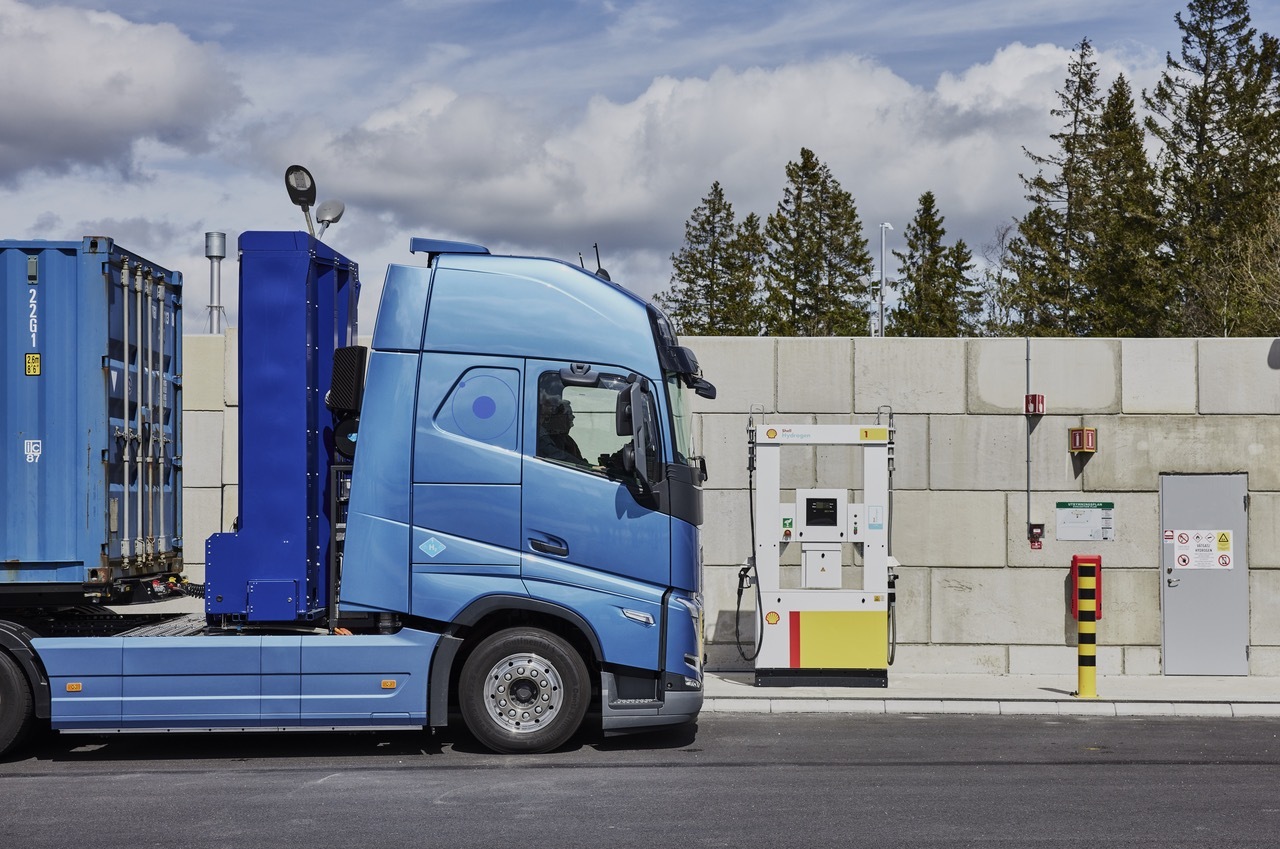 Volvo Trucks Fuel Cell Electric Trucks - Foto