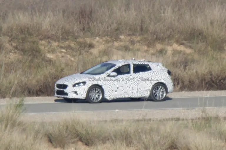 Volvo V30 spy - 6