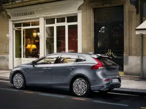 Volvo V40 2012 immagini - 13