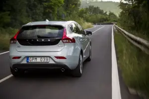 Volvo V40 2012 nuove immagini