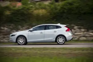 Volvo V40 2012 nuove immagini - 6