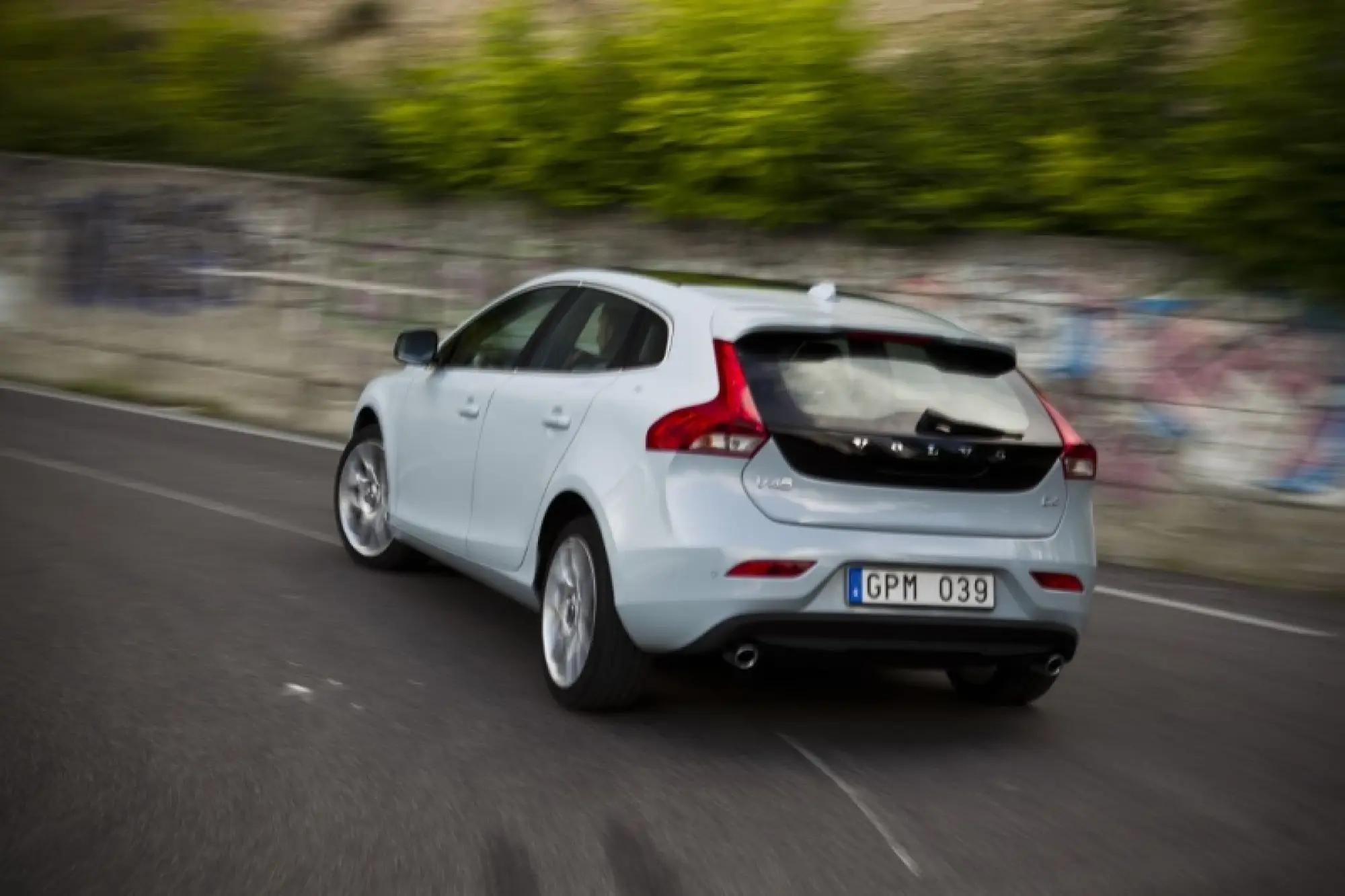 Volvo V40 2012 nuove immagini - 8