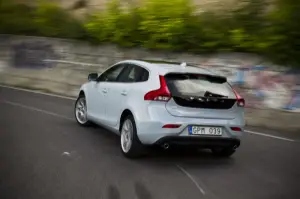 Volvo V40 2012 nuove immagini