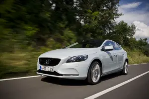 Volvo V40 2012 nuove immagini - 36