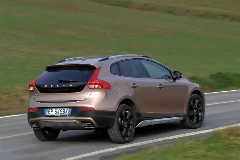 Volvo V40 Cross Country 2013 - 8