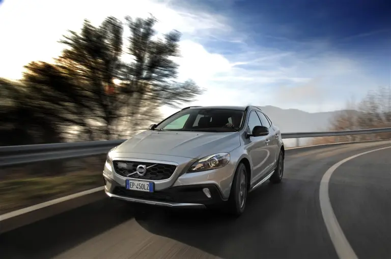 Volvo V40 Cross Country 2013 - 16