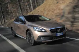 Volvo V40 Cross Country 2013