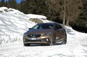 Volvo V40 Cross Country 2013 - 42